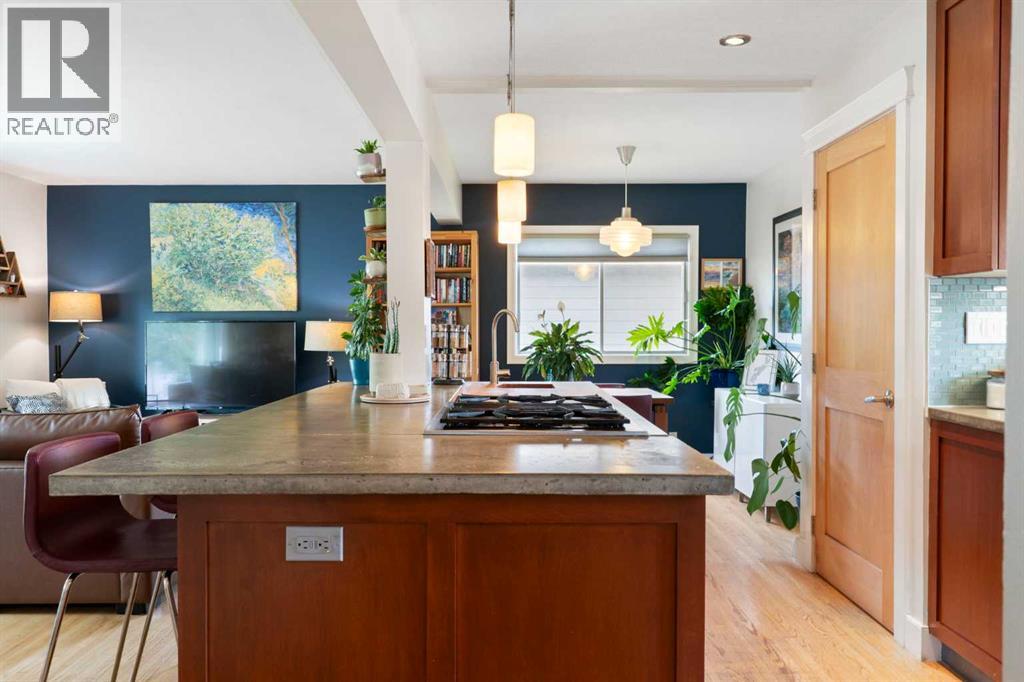 14 Montrose Crescent NE - 7