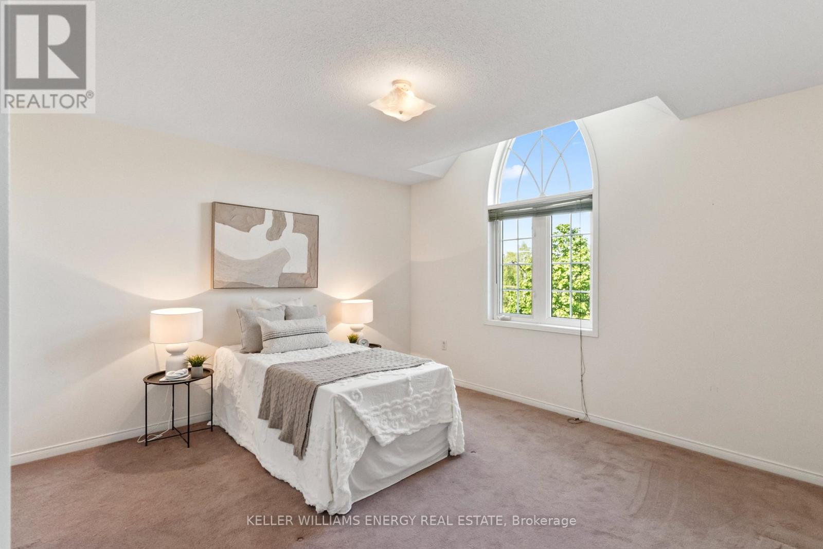 1530 ALDERGROVE DRIVE - 22