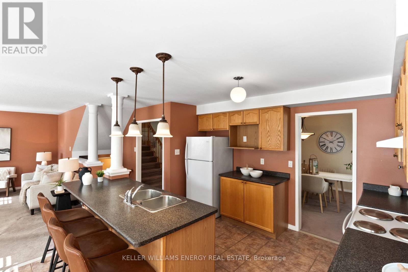 1530 ALDERGROVE DRIVE - 7
