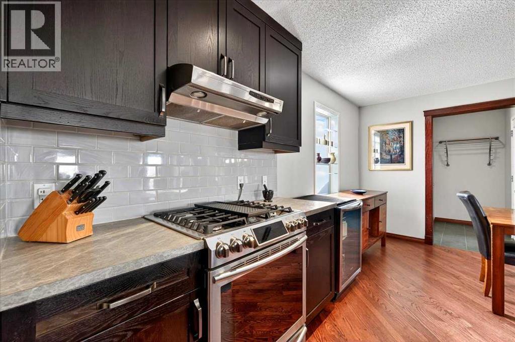 18 Inverness Rise SE - 7