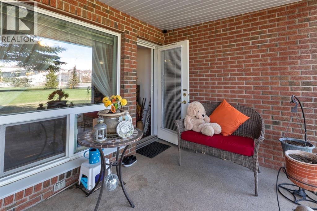 #1114 1818 Simcoe Boulevard SW - 24