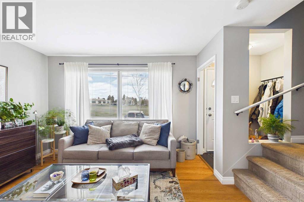 584 Killarney Glen Court SW - 7