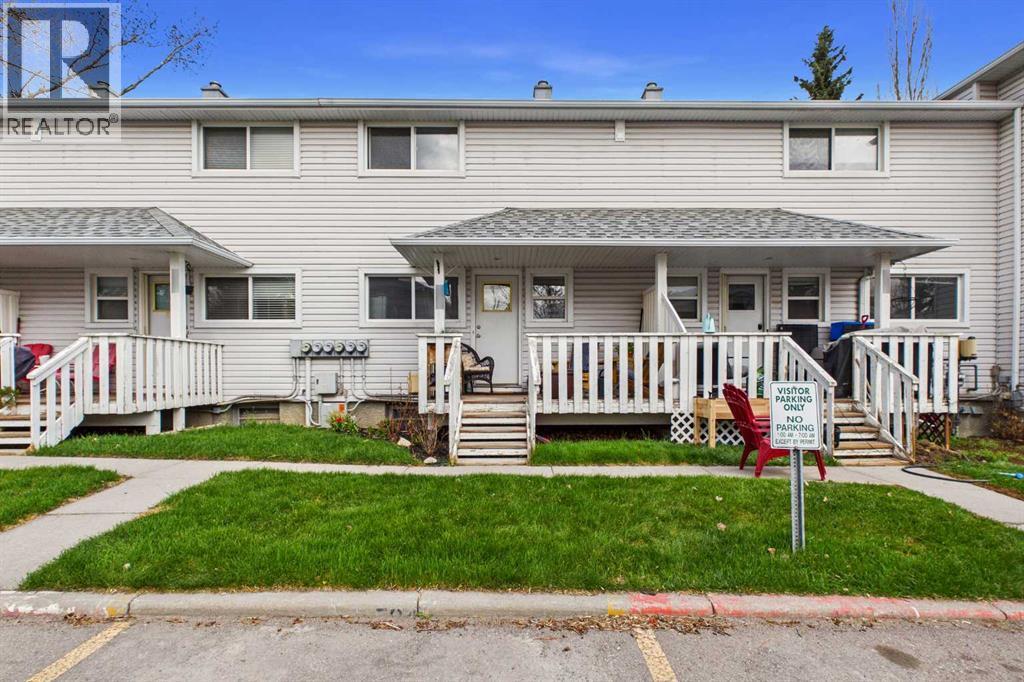 584 Killarney Glen Court SW - 4