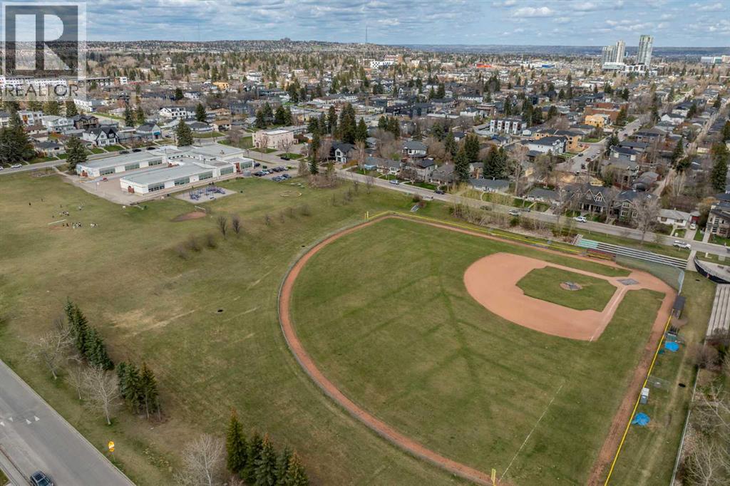 584 Killarney Glen Court SW - 29