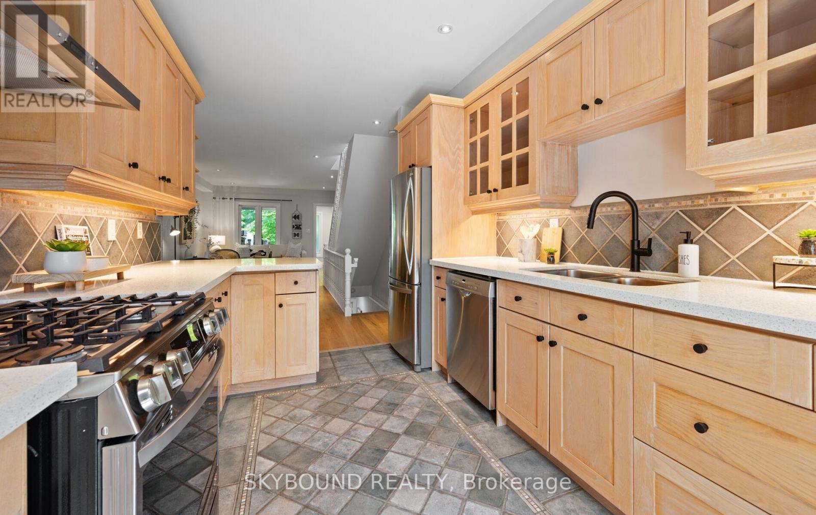 326 KENILWORTH AVENUE - 12