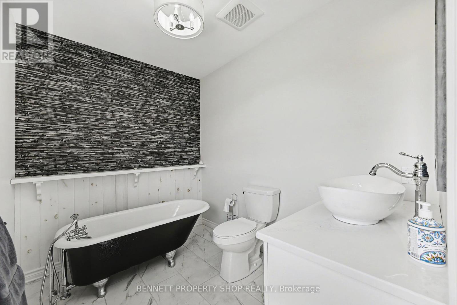 20500 GLEN ROBERTSON ROAD - 11