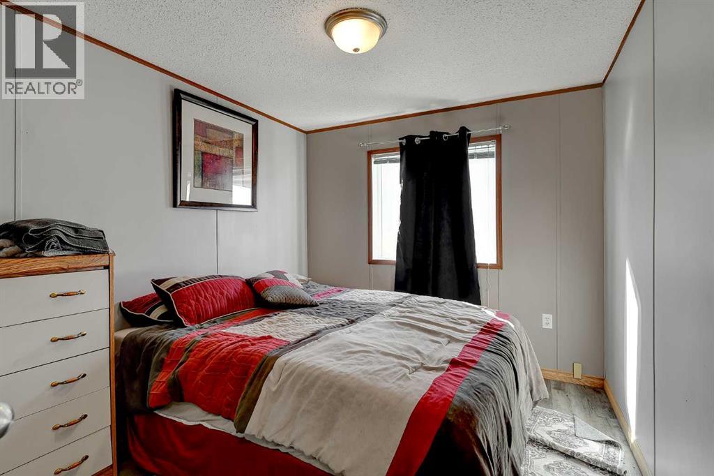 8609 89 Street - 17