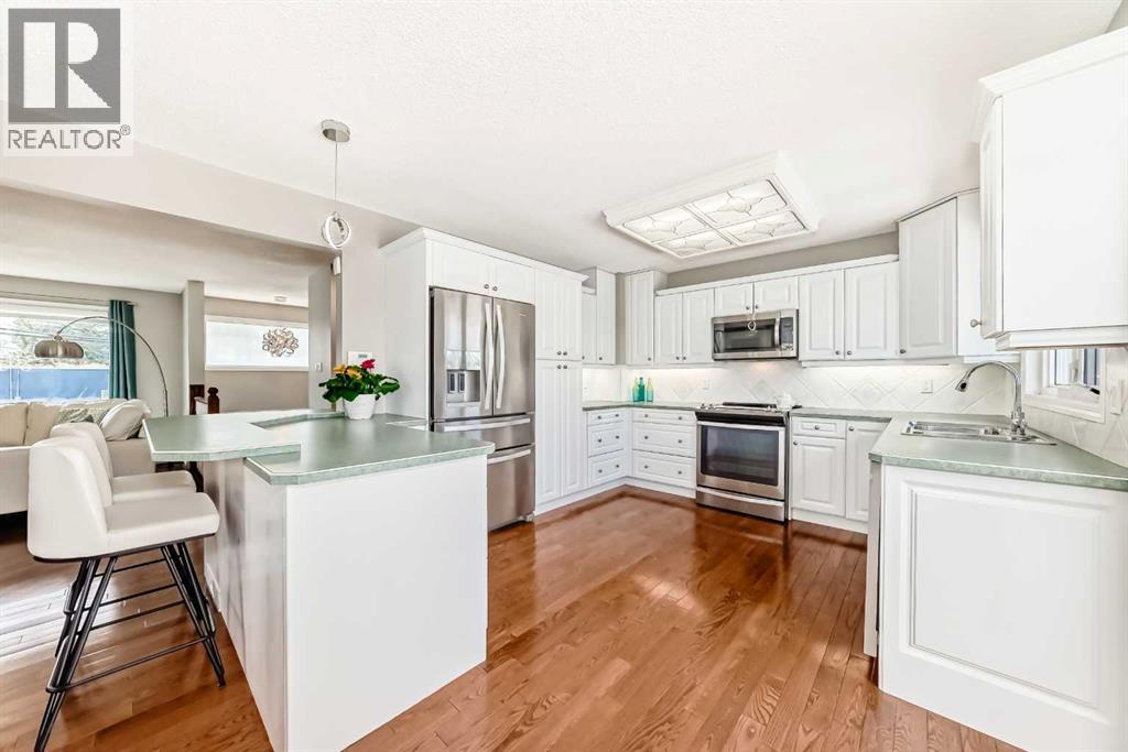 2212 4 Street NE - 13