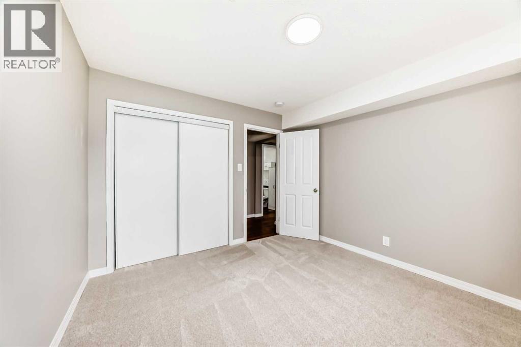 2212 4 Street NE - 32