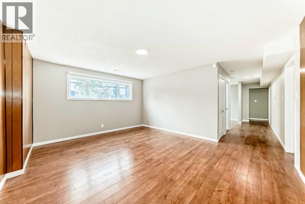 2212 4 Street NE - 27