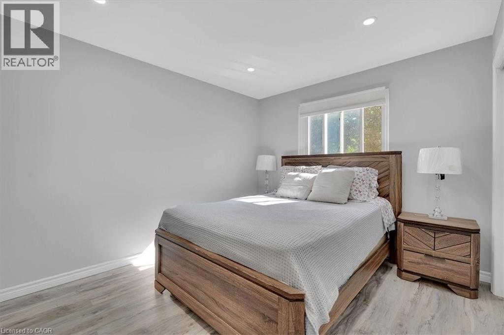 168 SILVER ASPEN Crescent - 13