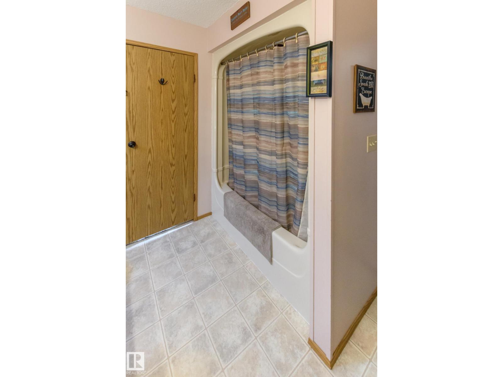 60429 Rge Rd 461 - 32