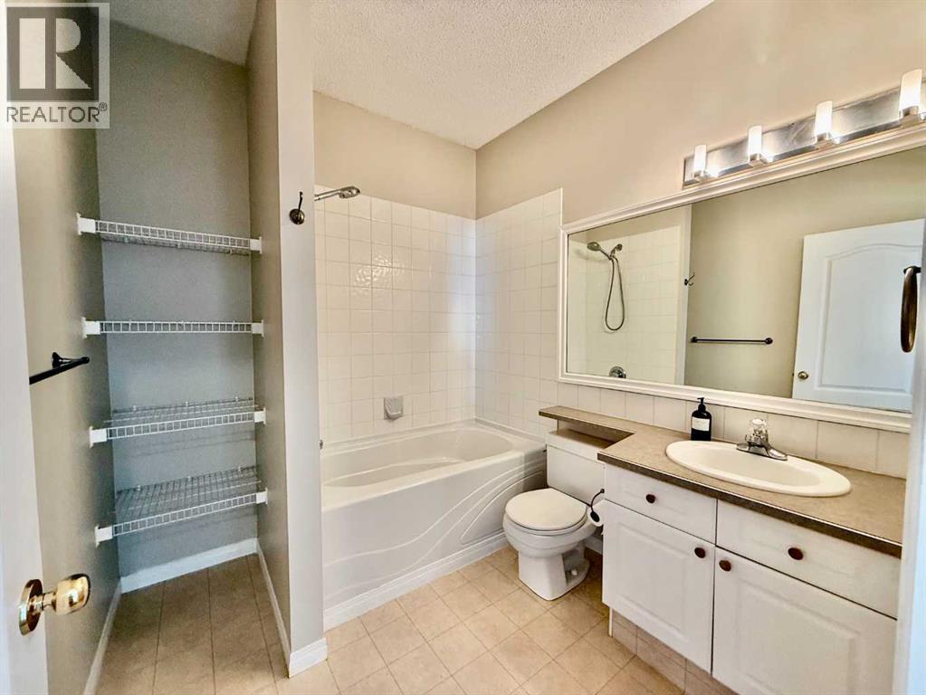 102 Prestwick Gardens SE - 35