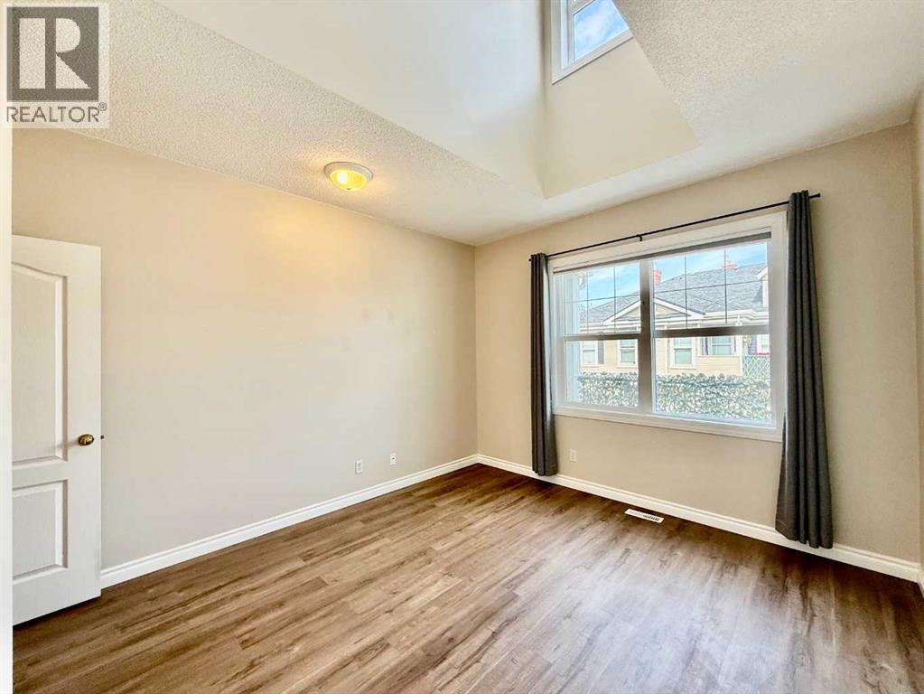 102 Prestwick Gardens SE - 28