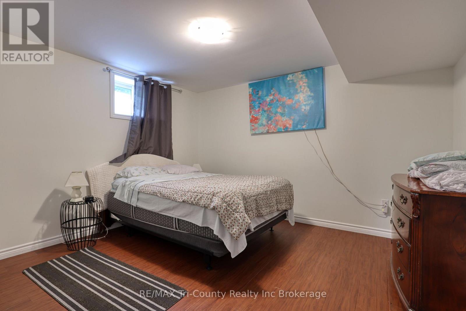 6-bedroom home for sale at 16 DELEVAN CRESCENT, Tillsonburg ON · photo 33 of 49
