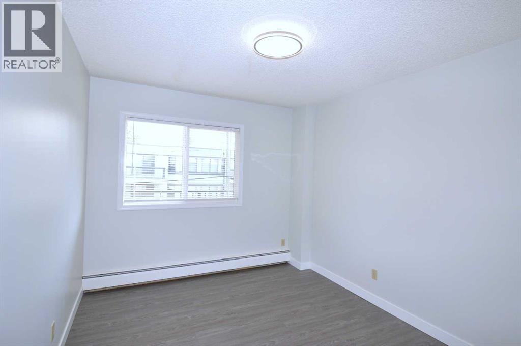 #303 635 56 Avenue SW - 11