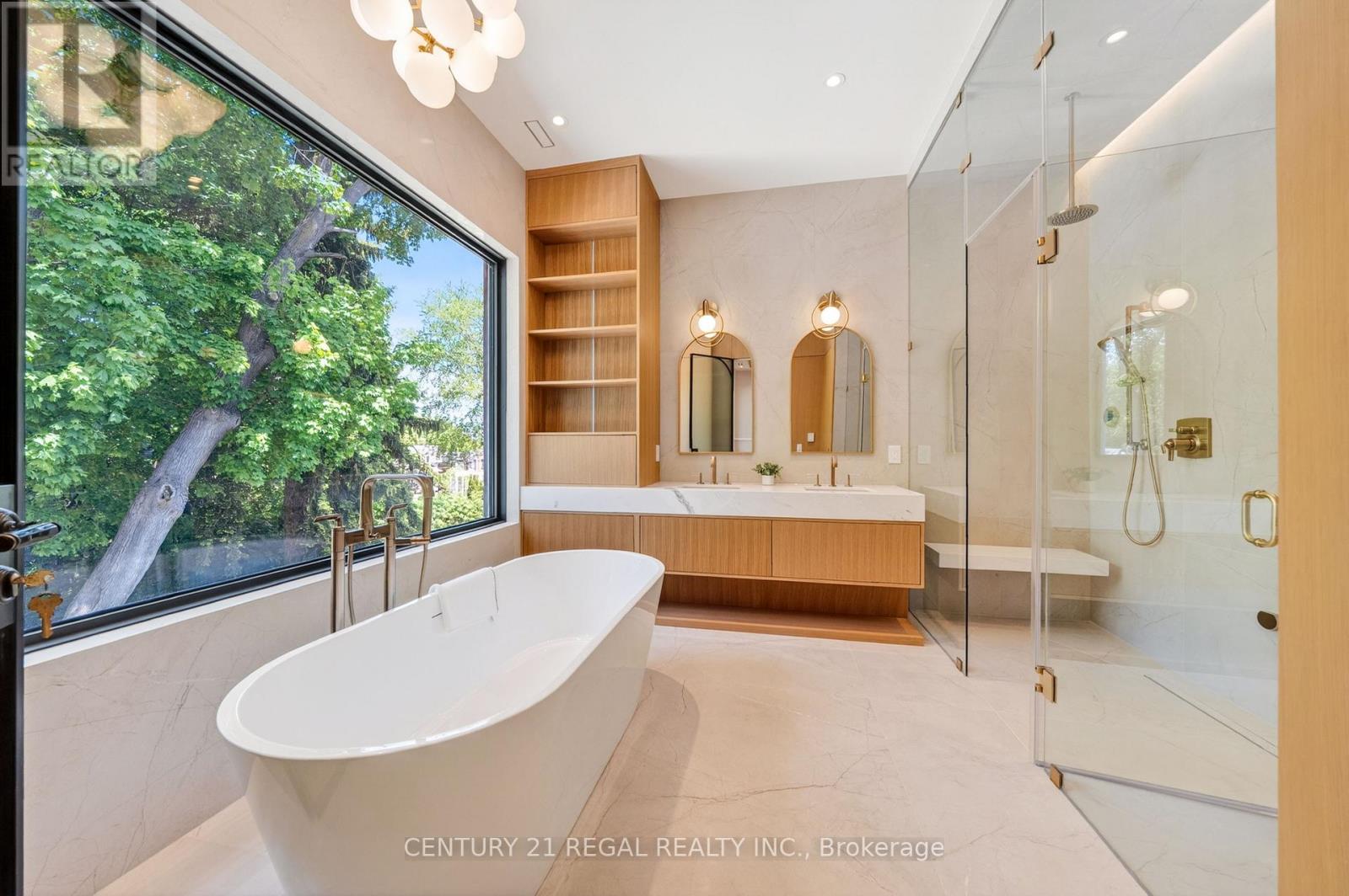 43 WANLESS CRESCENT - 25