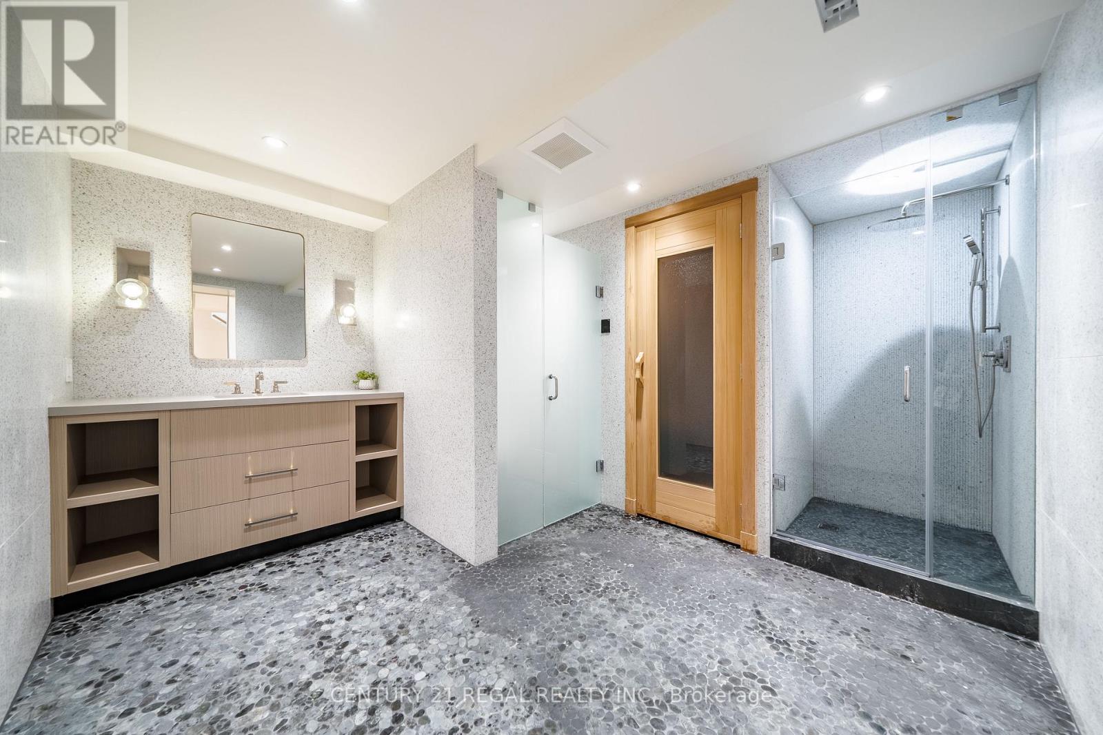 43 WANLESS CRESCENT - 36