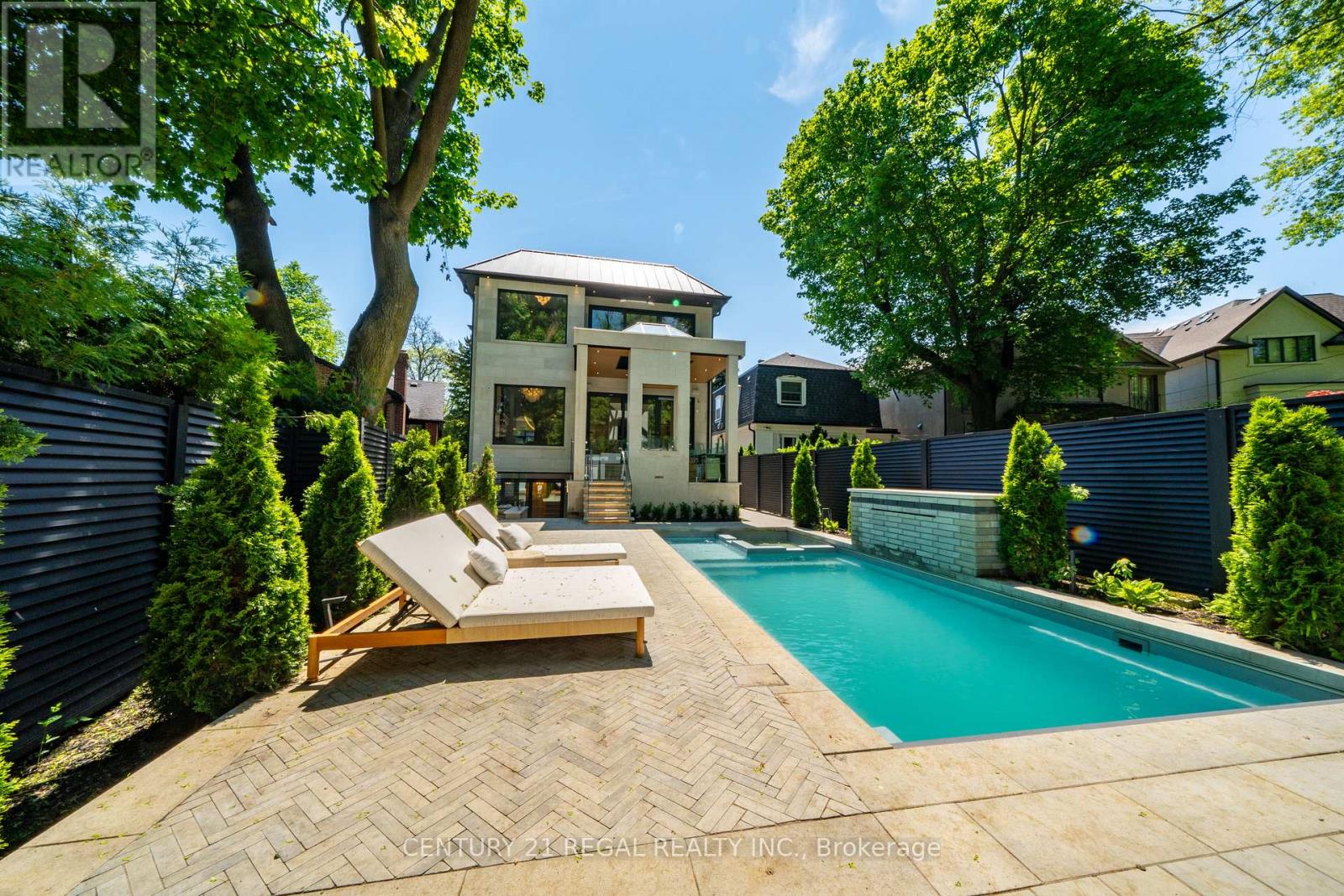 43 WANLESS CRESCENT - 43