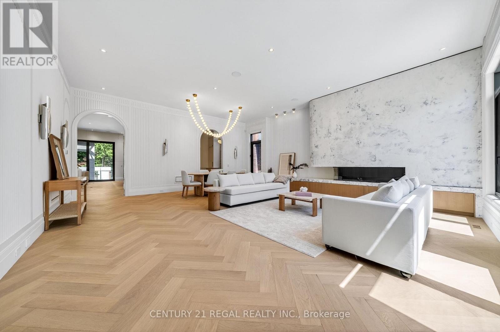 43 WANLESS CRESCENT - 8