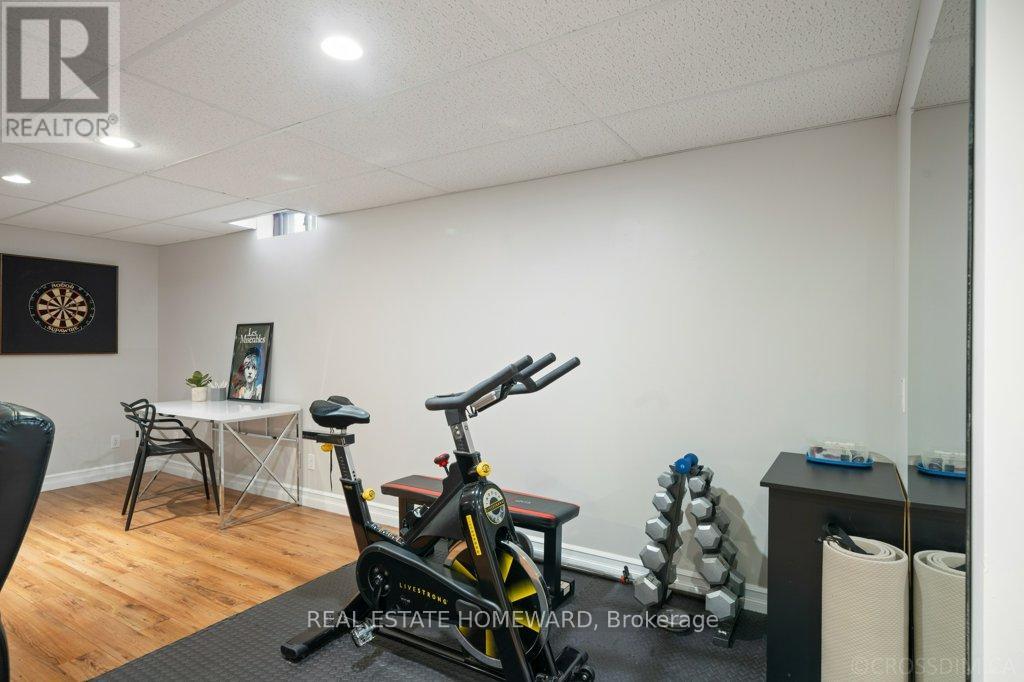 5908 LEESIDE CRESCENT - 43