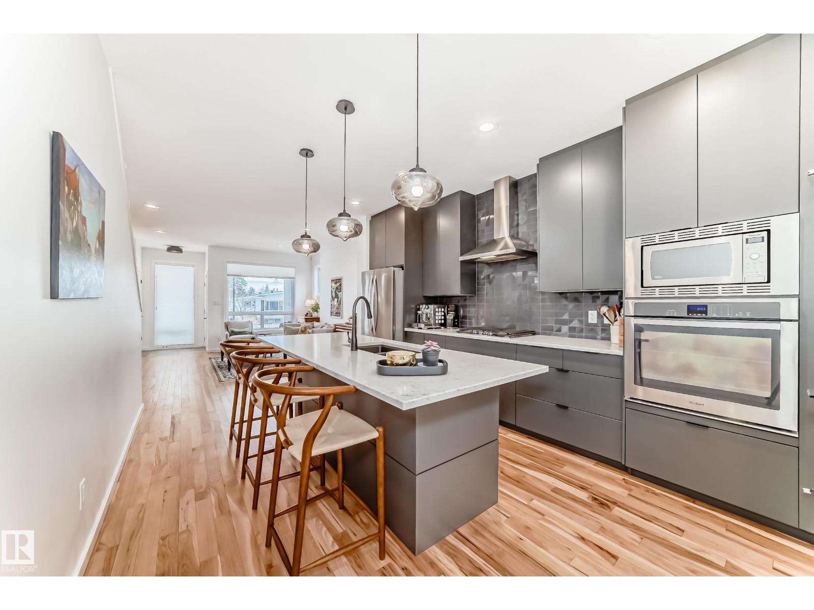 11132 125 ST NW - 11