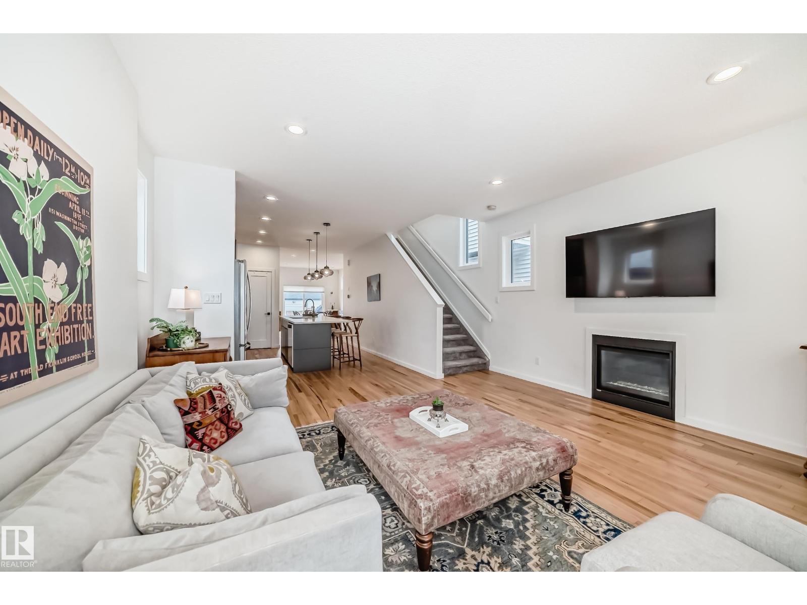 11132 125 ST NW - 7