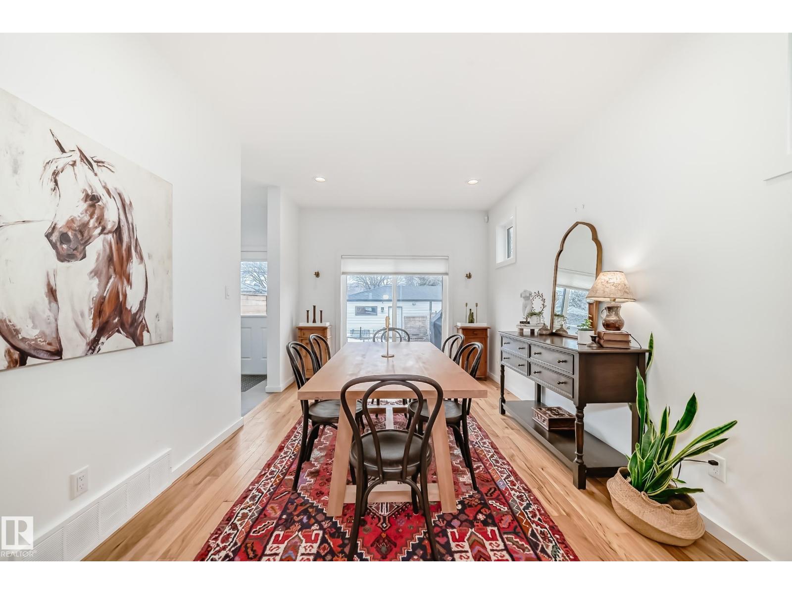 11132 125 ST NW - 18