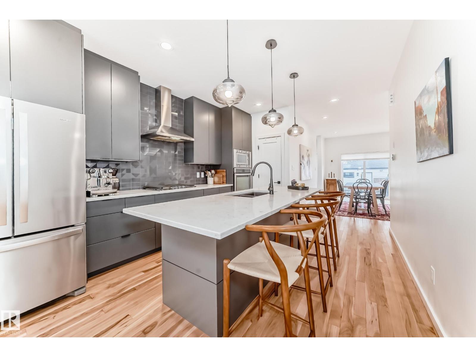 11132 125 ST NW - 13