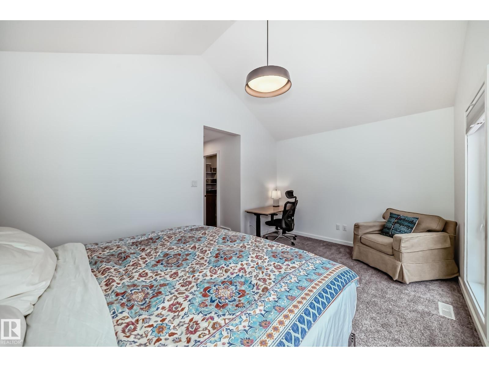 11132 125 ST NW - 29