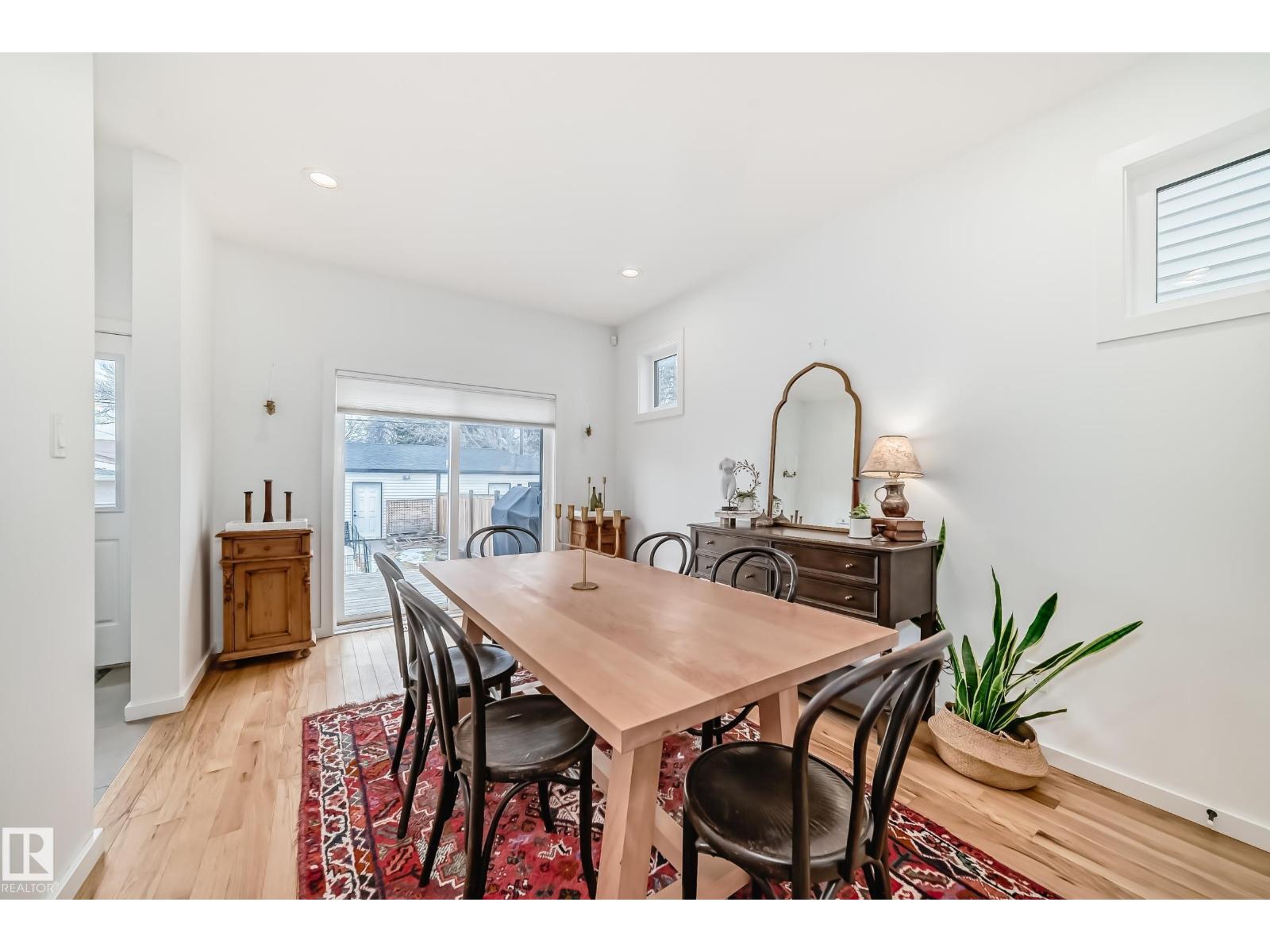 11132 125 ST NW - 17