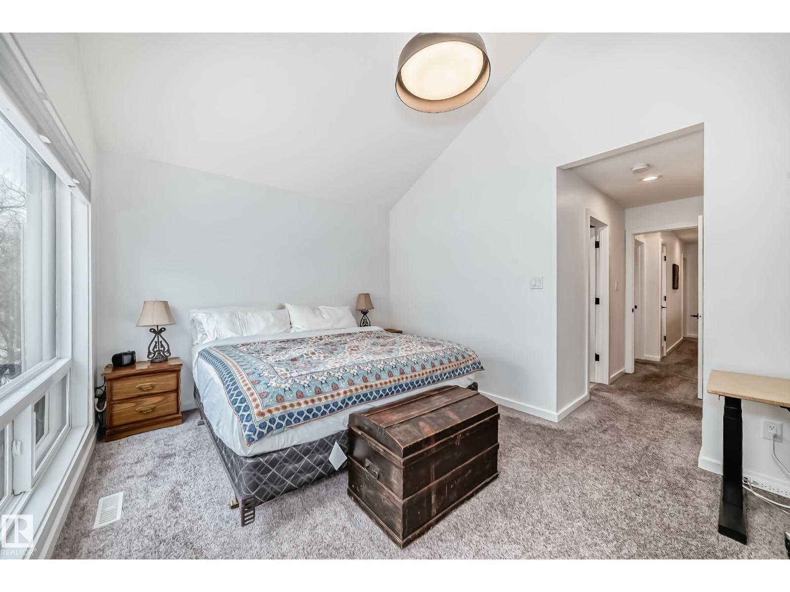 11132 125 ST NW - 28
