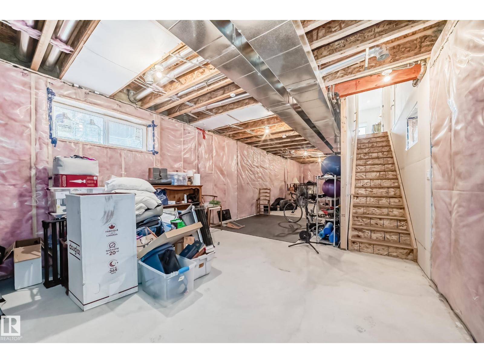 11132 125 ST NW - 44