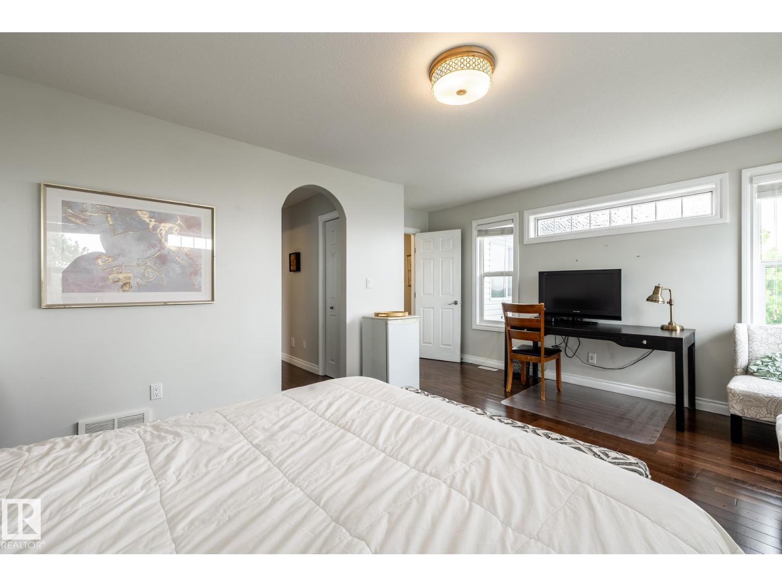 2036 TOWNE CENTRE BV NW - 19