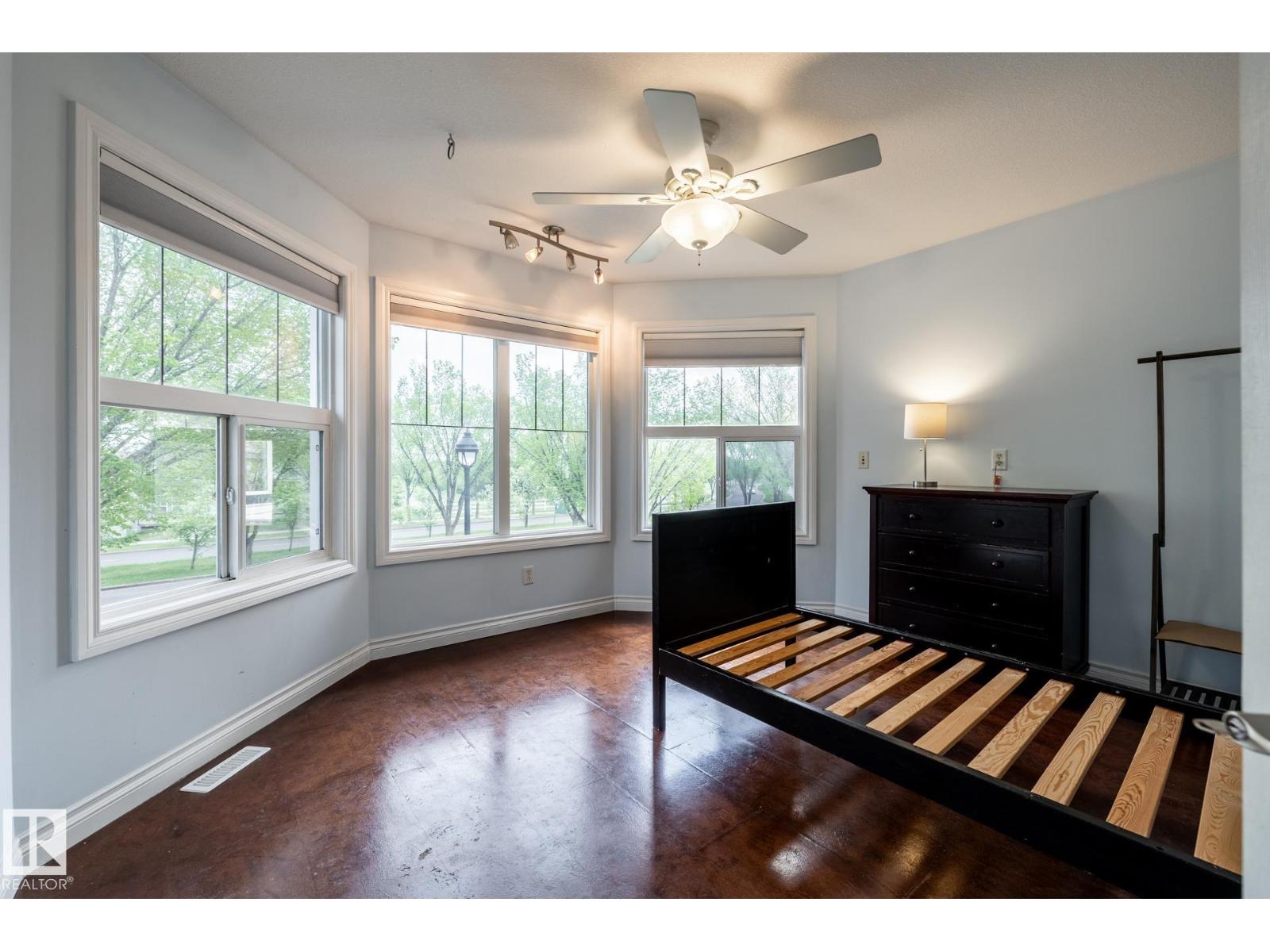 2036 TOWNE CENTRE BV NW - 26