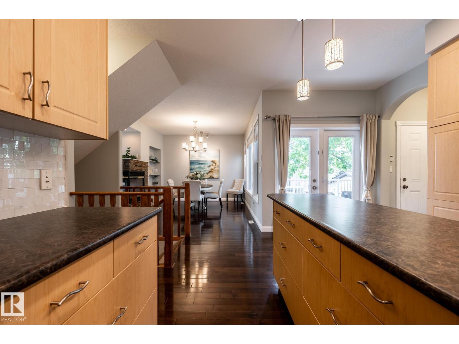 2036 TOWNE CENTRE BV NW - 8