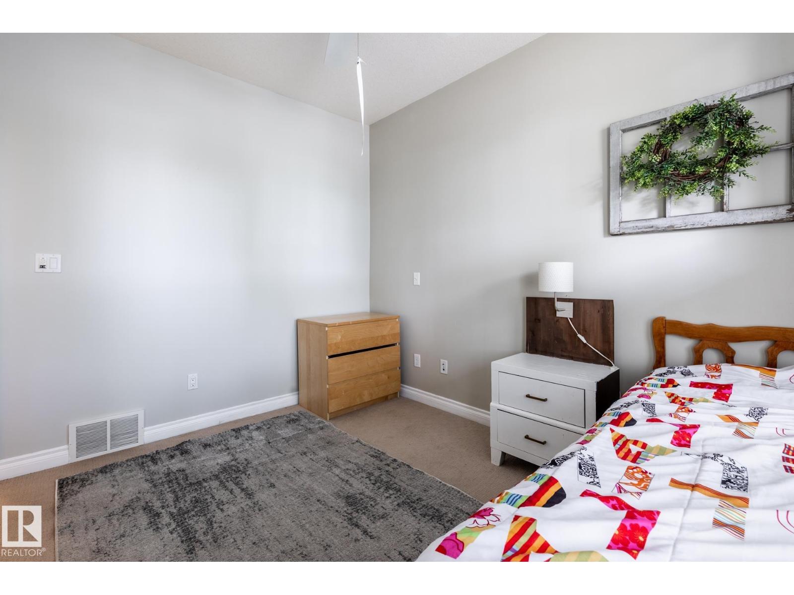 2036 TOWNE CENTRE BV NW - 32