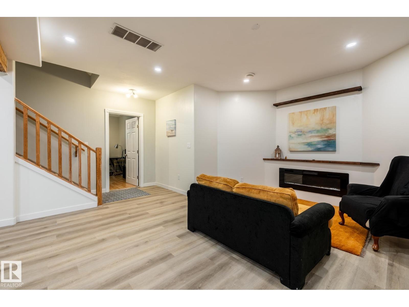 2036 TOWNE CENTRE BV NW - 48