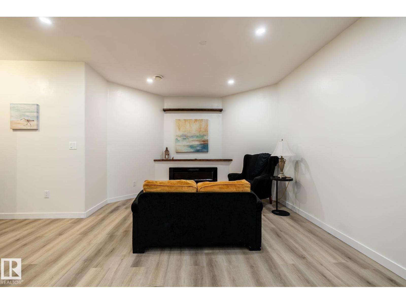 2036 TOWNE CENTRE BV NW - 47