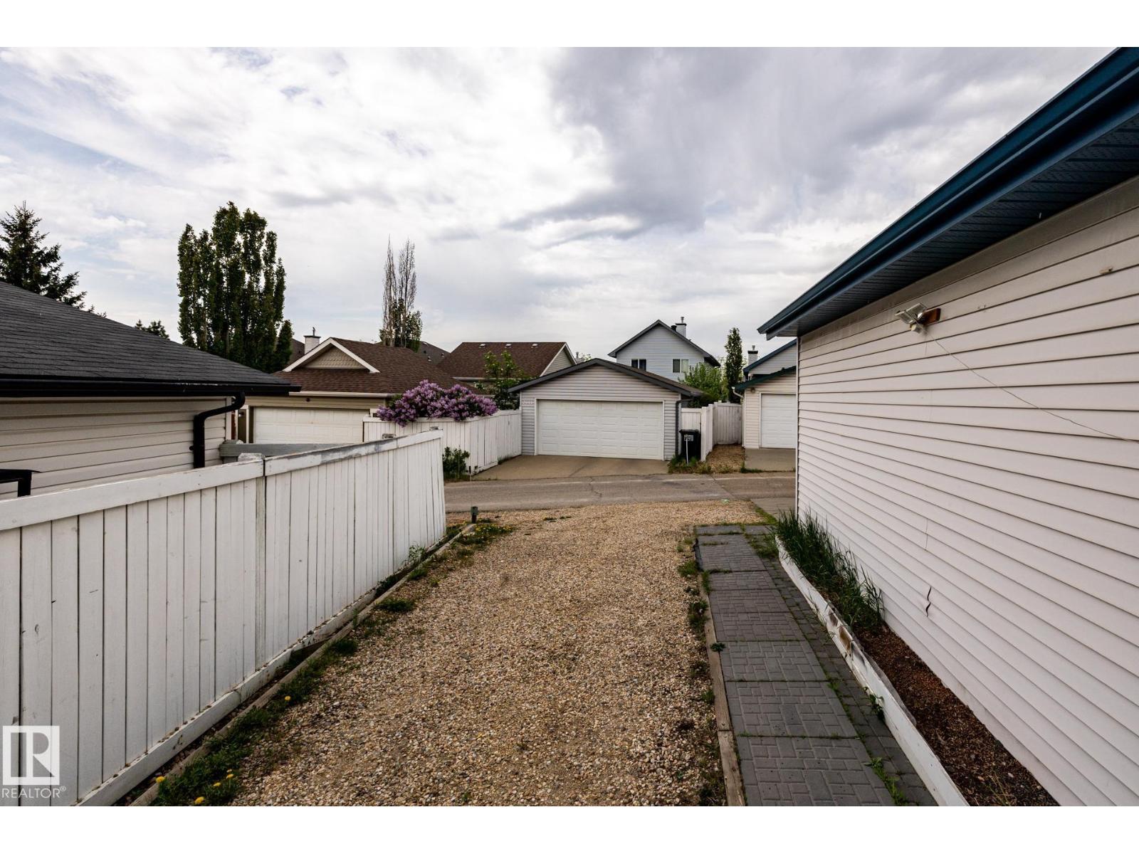 2036 TOWNE CENTRE BV NW - 62