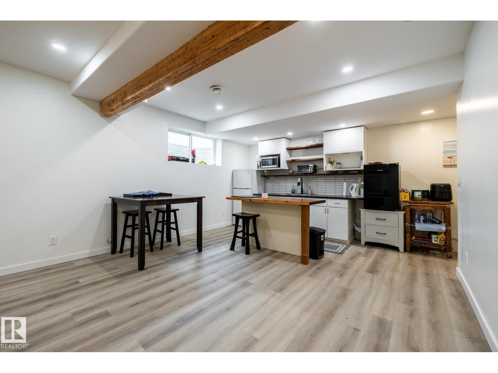 2036 TOWNE CENTRE BV NW - 44