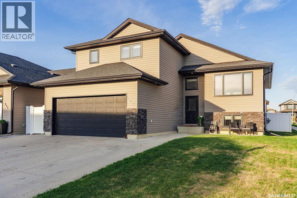 327 Roy CRESCENT - 2