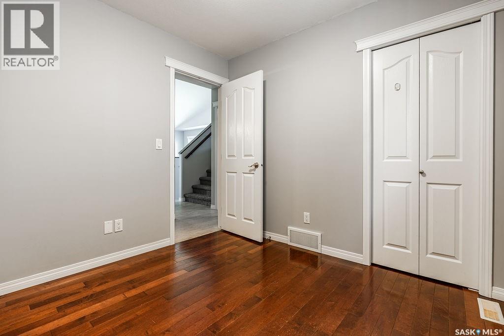 327 Roy CRESCENT - 18