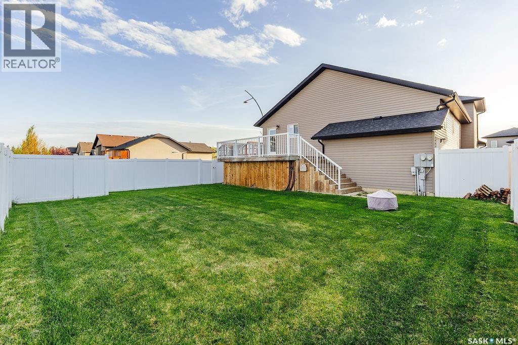 327 Roy CRESCENT - 44