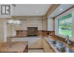 Sunroom - 43 Golfwood Heights E, Toronto, ON M9P3L8 Photo 14