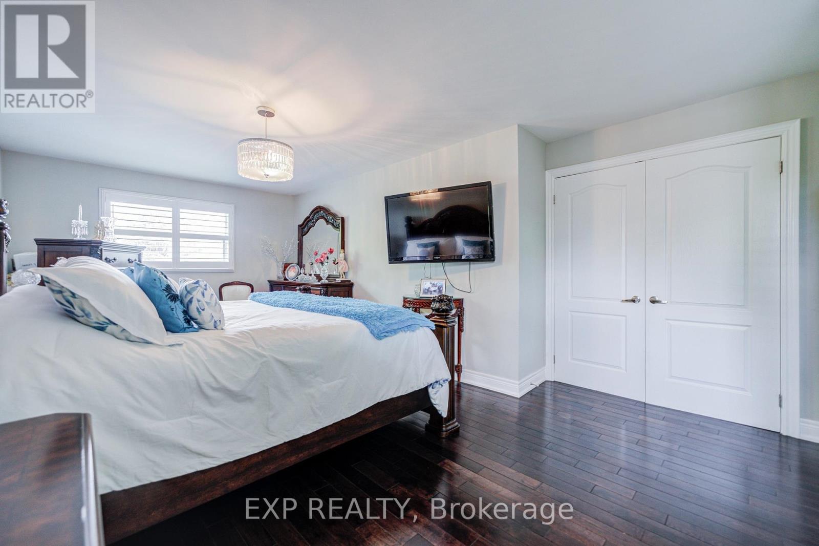 593A SCARLETT ROAD N - 24