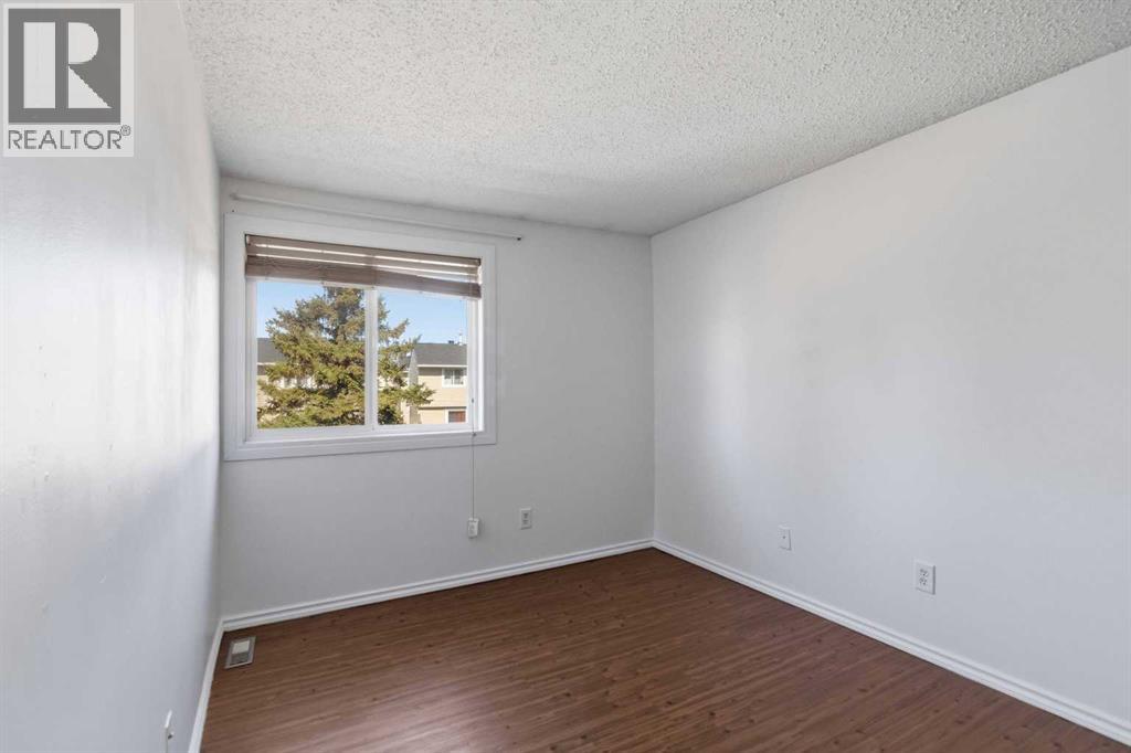 600 Signal Road, Fort McMurray