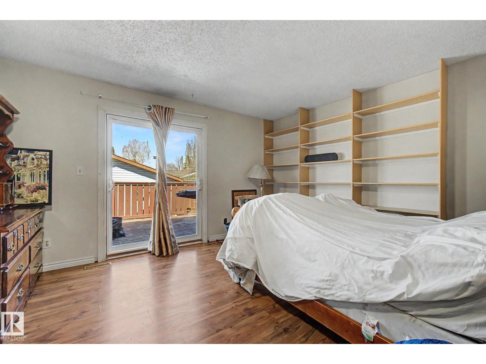 4106 38 ST NW - 11