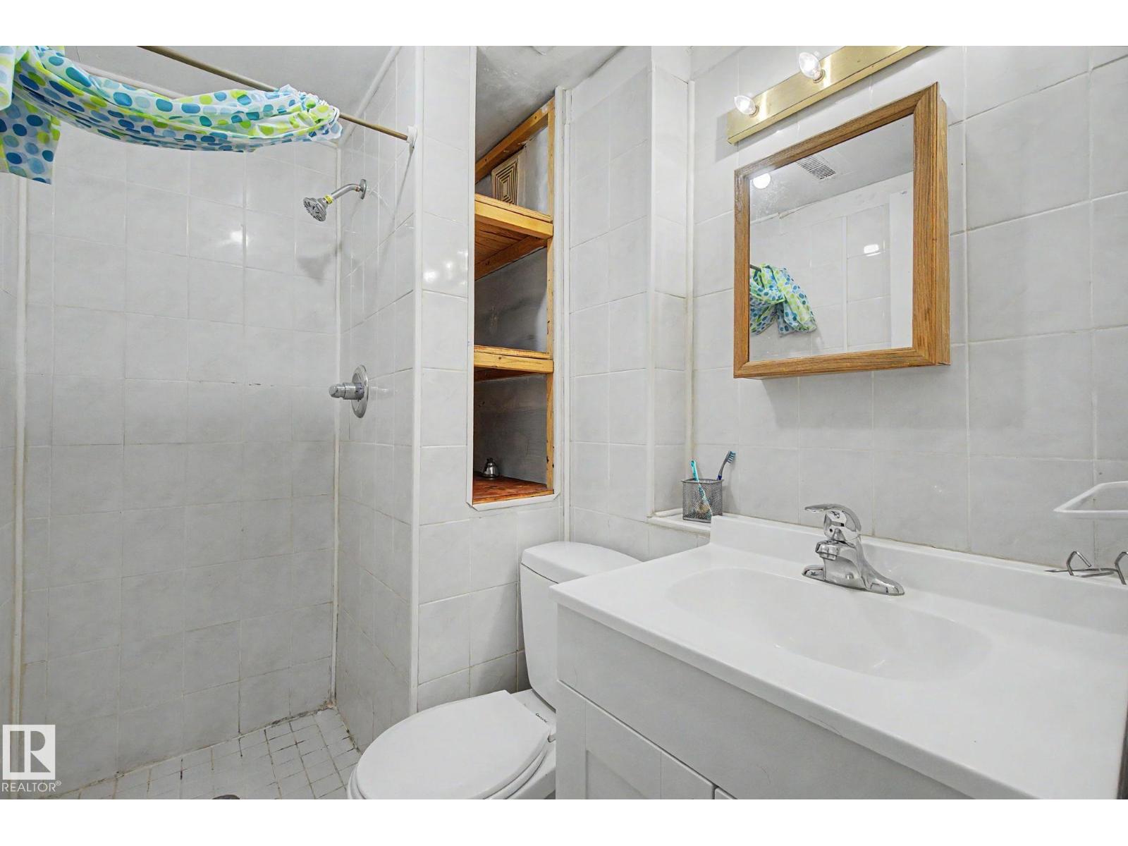 4106 38 ST NW - 17