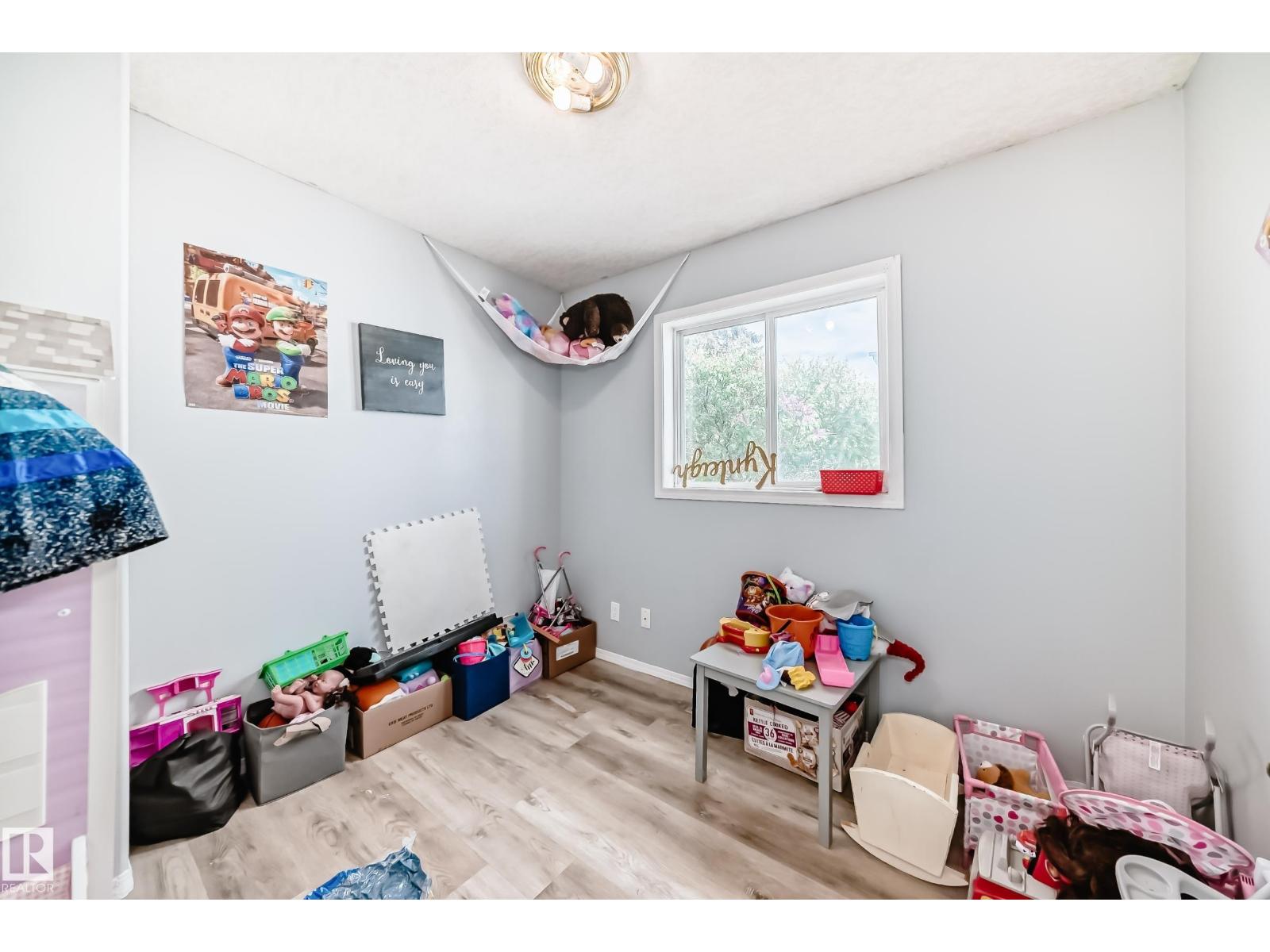 10017 153 ST NW - 27